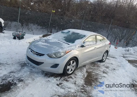 2013 Hyundai Elantra Gls из США, поврежденный, VIN 5NPDH4AE0DH299879